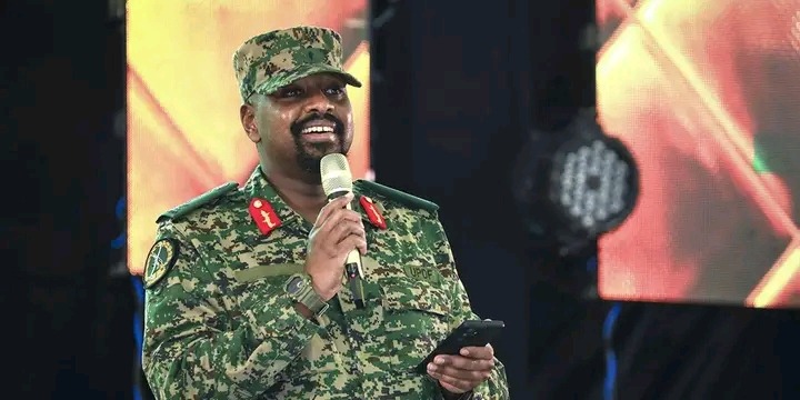 RDC-Ouganda : entre coopération militaire et tensions, quelle suite pour l’opération Shujaa du général muhoozi avec les FARDC